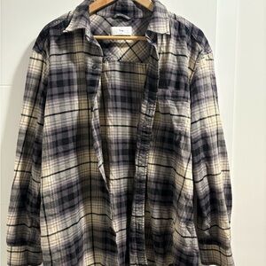 Aritzia Plaid Button-Down Shirt in Black and Cream